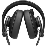 AKG K371