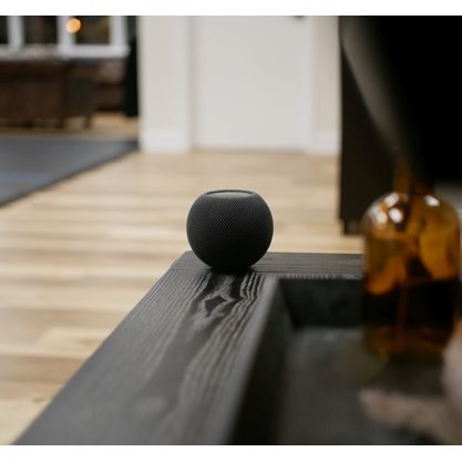 Умная колонка Apple HomePod Mini (серый космос)