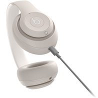 Beats Studio Pro (белый)