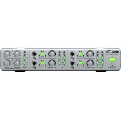Стационарный усилитель и ЦАП Behringer AMP800