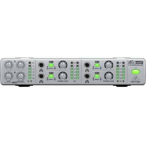Стационарный усилитель и ЦАП Behringer AMP800