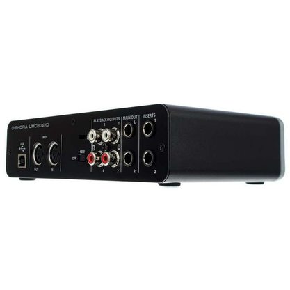 Звуковая карта (аудиоинтерфейс) Behringer UMC204HD