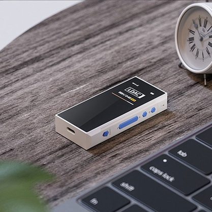 Портативный усилитель и ЦАП FiiO BTR7 (белый)