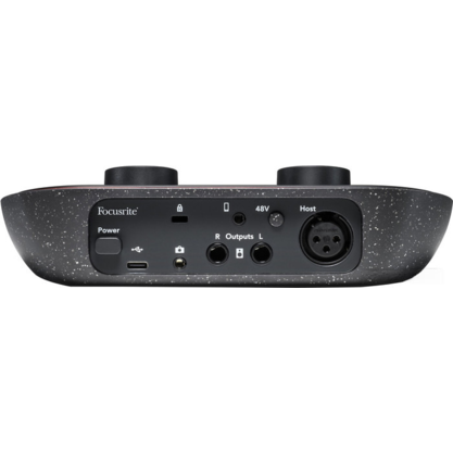 Набор для звукозаписи Focusrite Vocaster One Studio