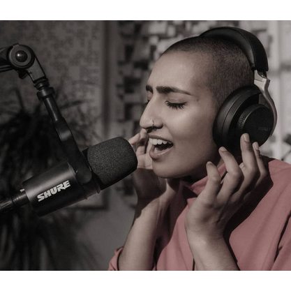 Микрофон Shure MOTIV MV7-K