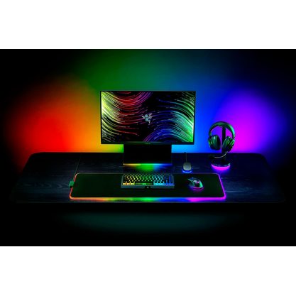 Коврик для мыши Razer Strider Chroma