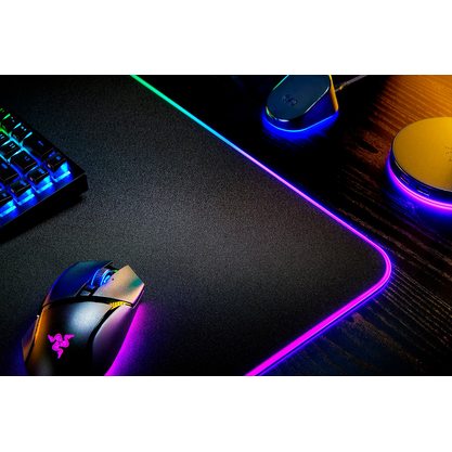 Коврик для мыши Razer Strider Chroma