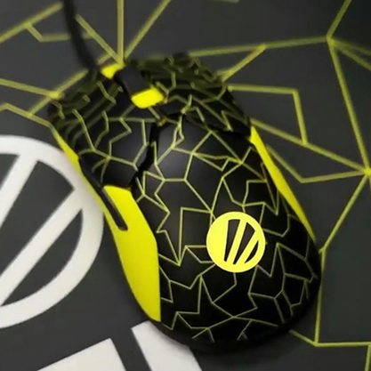 Игровая мышка Razer Viper 8 KHz ESL Edition