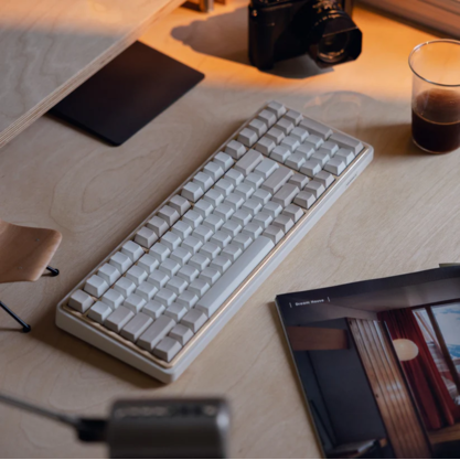 Игровая клавиатура Varmilo Minilo 98 Pro Star Sand Kailh Prestige Light V2