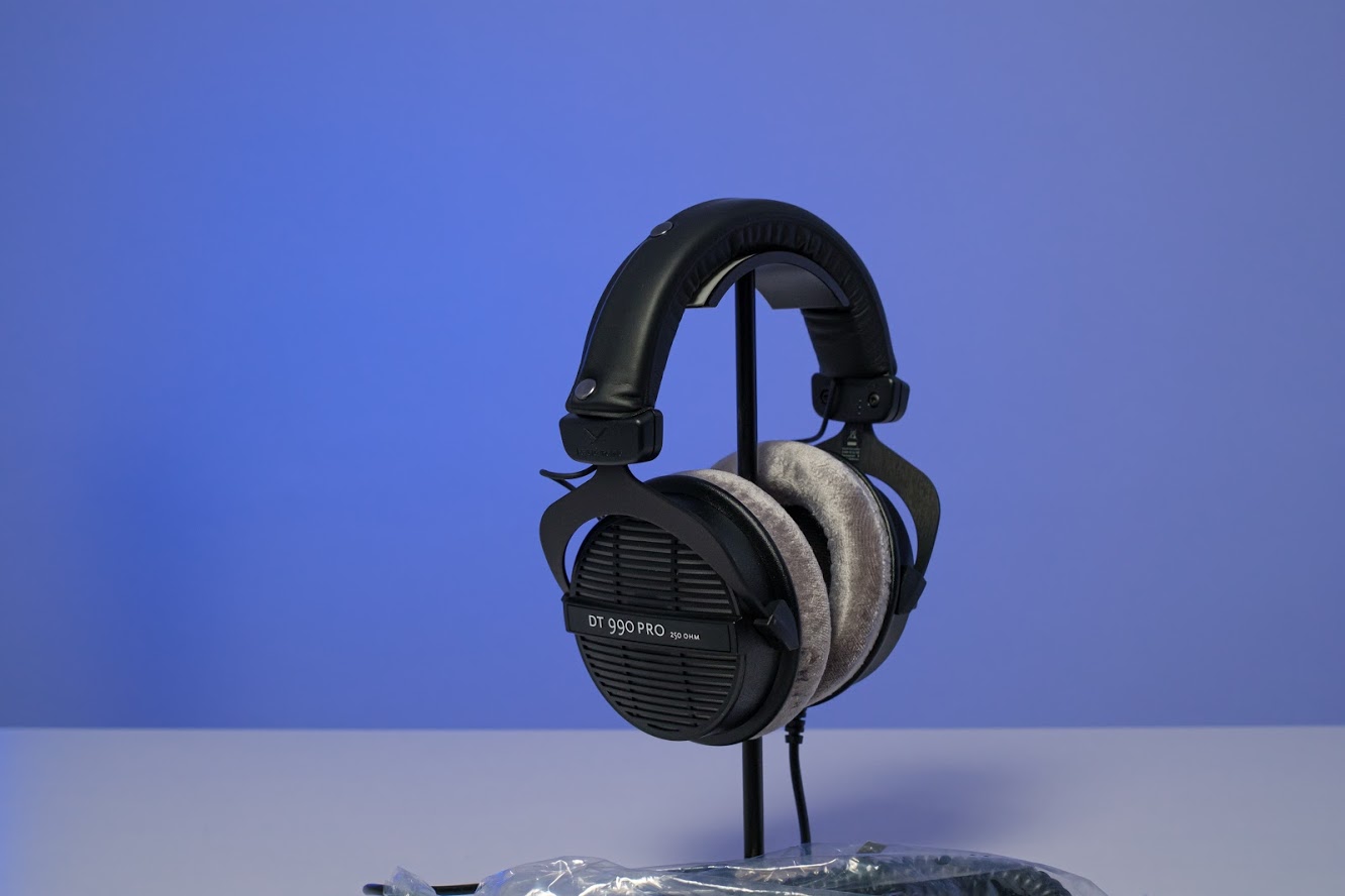 ТОП 15 наушников BeyerDynamic. Часть 1 – устройства для работы.